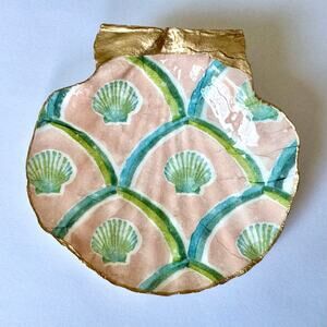 Scallop Seashell Trinket with Dish Preppy Coastal design